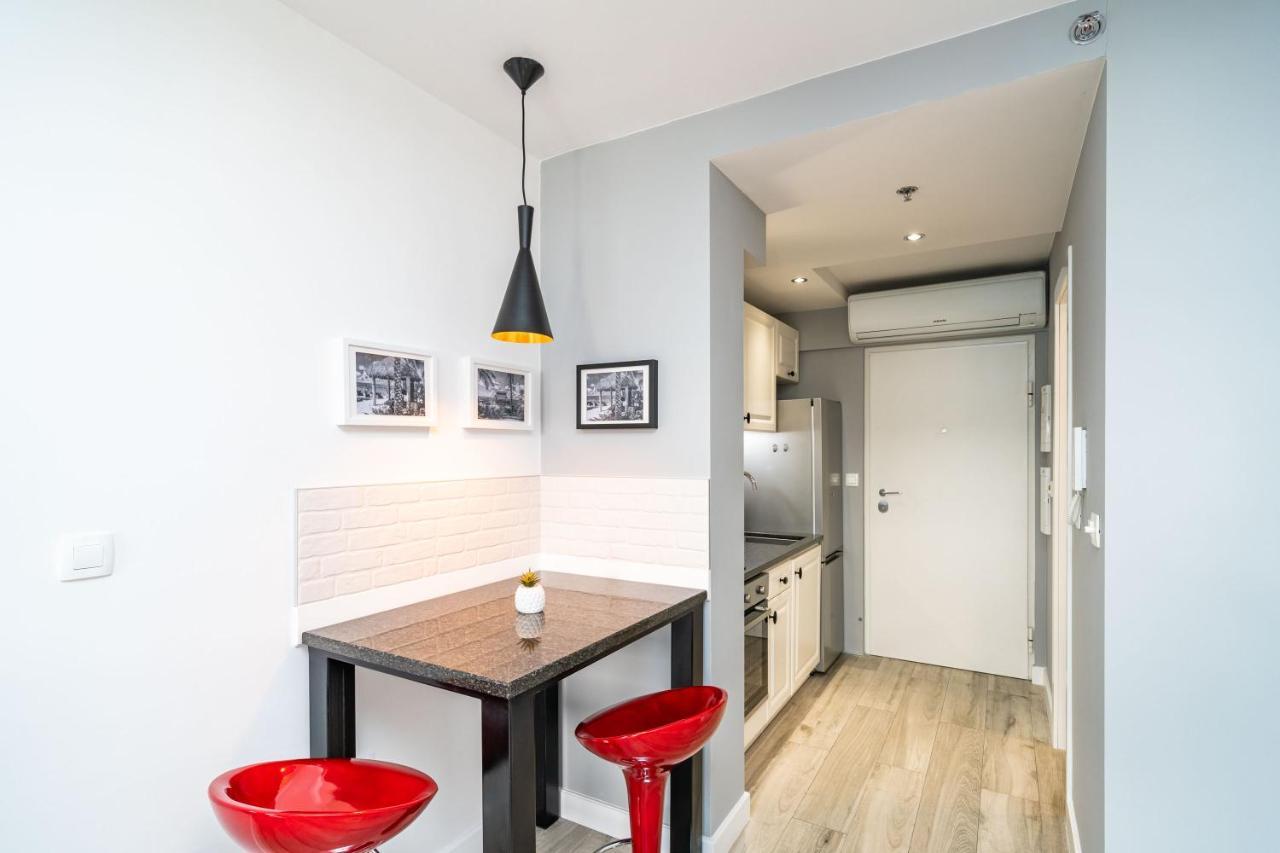 Gorgeous Sea View With Free Parking Apartment
