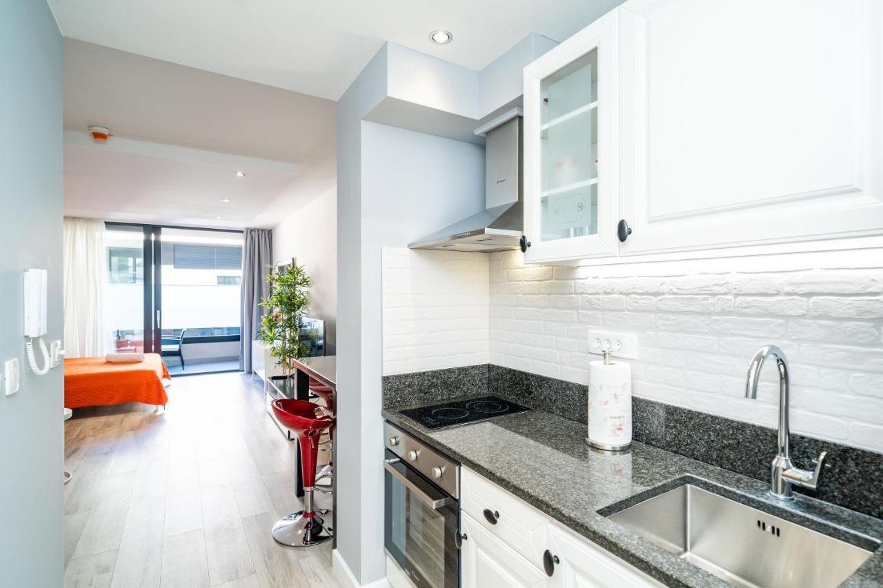 Gorgeous Sea View With Free Parking Apartament *
