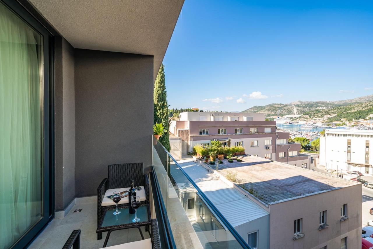 Apartment Gorgeous Sea View With Free Parking